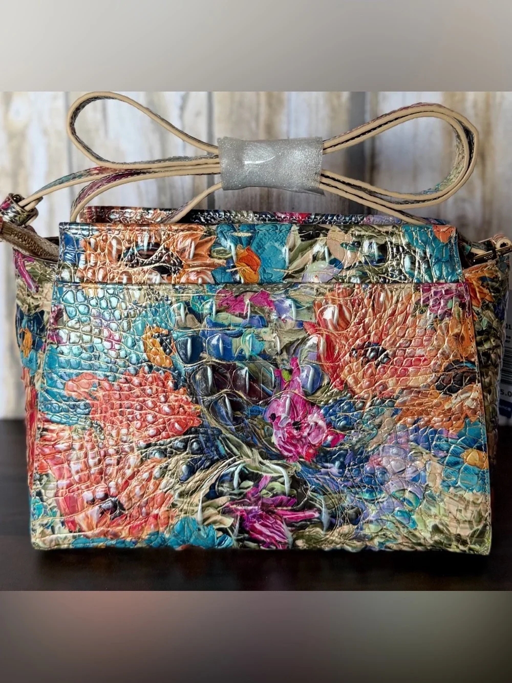 HARD TO FIND !!!! BRAHMIN HILLARY LASSO FLORAL PRINT LEATHER CROSSBODY NWT